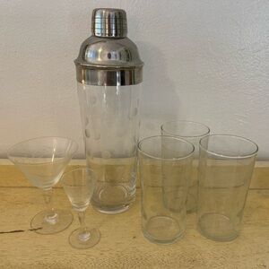 Vintage Polka Dot Bar Set